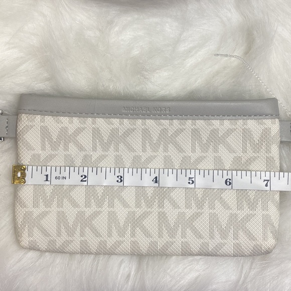 MICHAEL KORS Signature Belt Bag Grey/White (NWT) - Picture 2 of 6